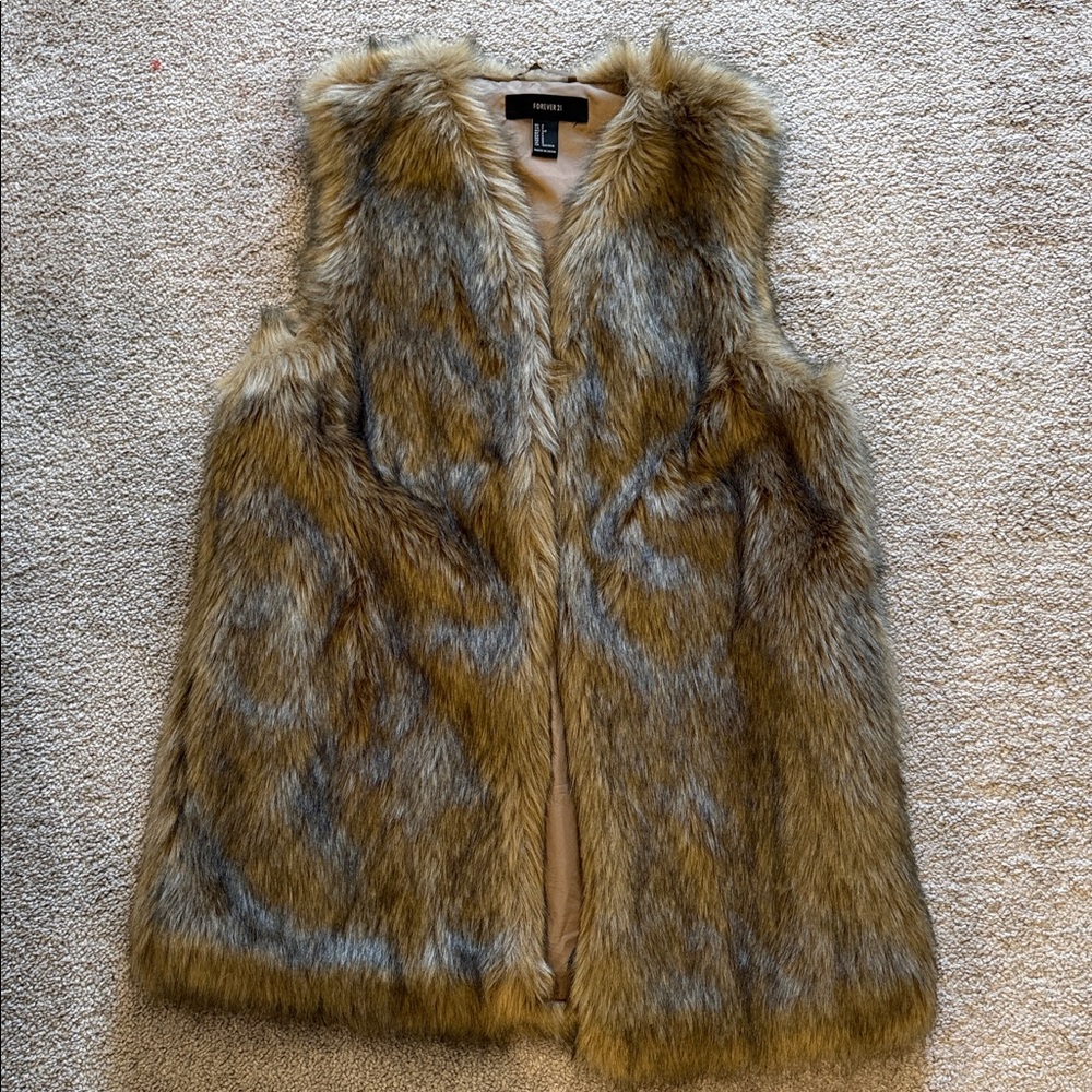 Forever 21 faux fur vest